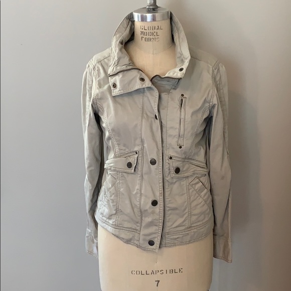 Jacket - Picture 4 of 6